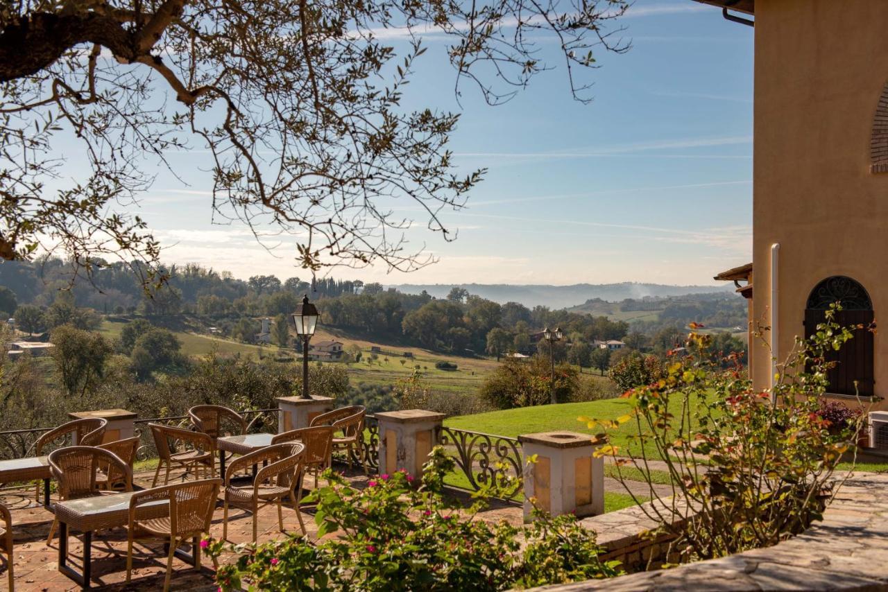 Hotel La Belle Evoque Poggio Catino Esterno foto